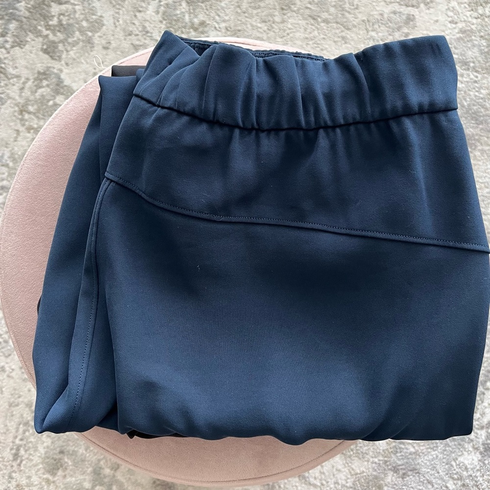 Lululemon On the Fly Mid-Rise Jogger Woven